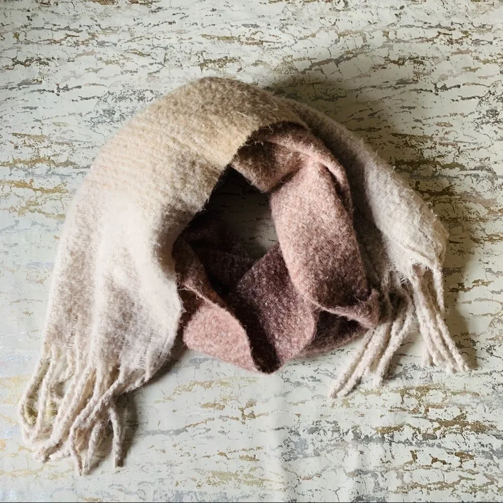 Oversized Textured Scarf